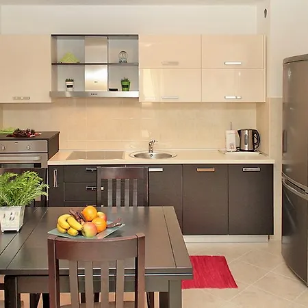 Apartment Central City Apartman