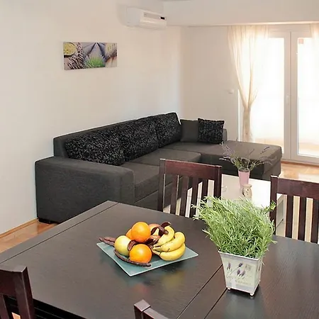 Apartment Central City