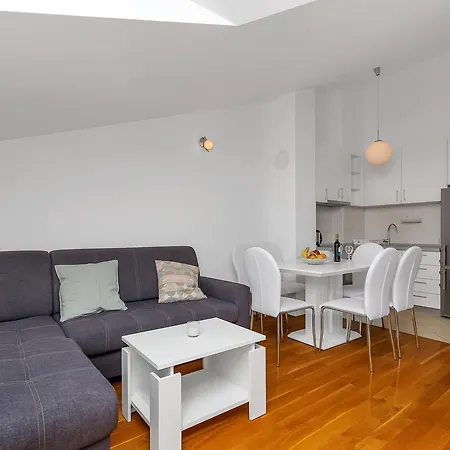 Apartment Central City Makarská